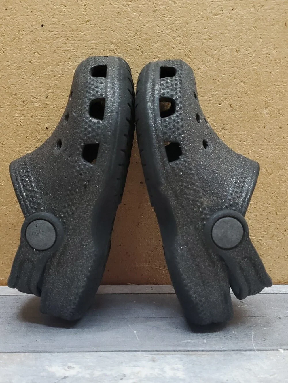 Crocs Kids Black Glitter Clogs Size C 6